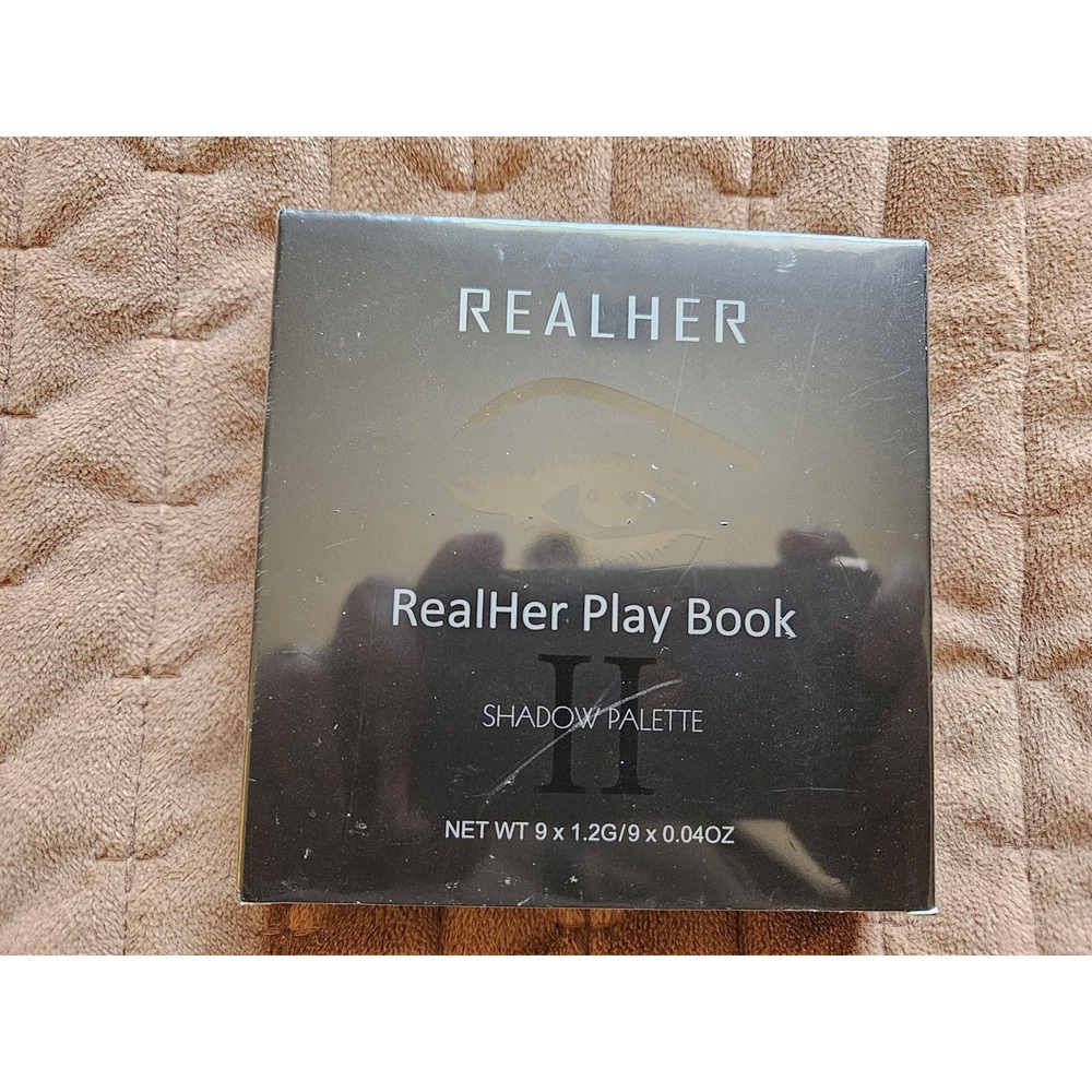 RealHer Play Book Shadow Palette II 9 Shade Do Your Squats Eyeshadow Shimmer Set